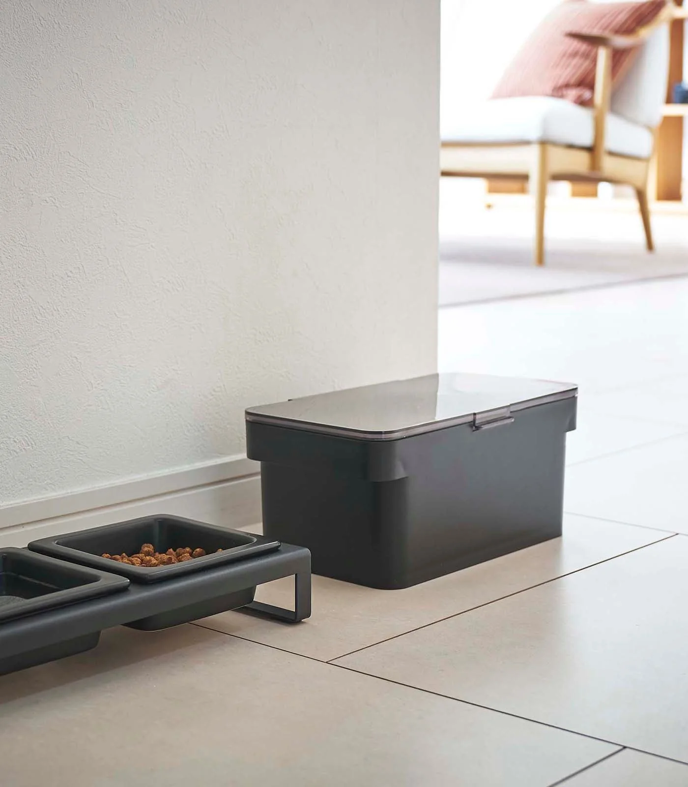 Airtight Pet Food Container - Three Sizes - Image 9