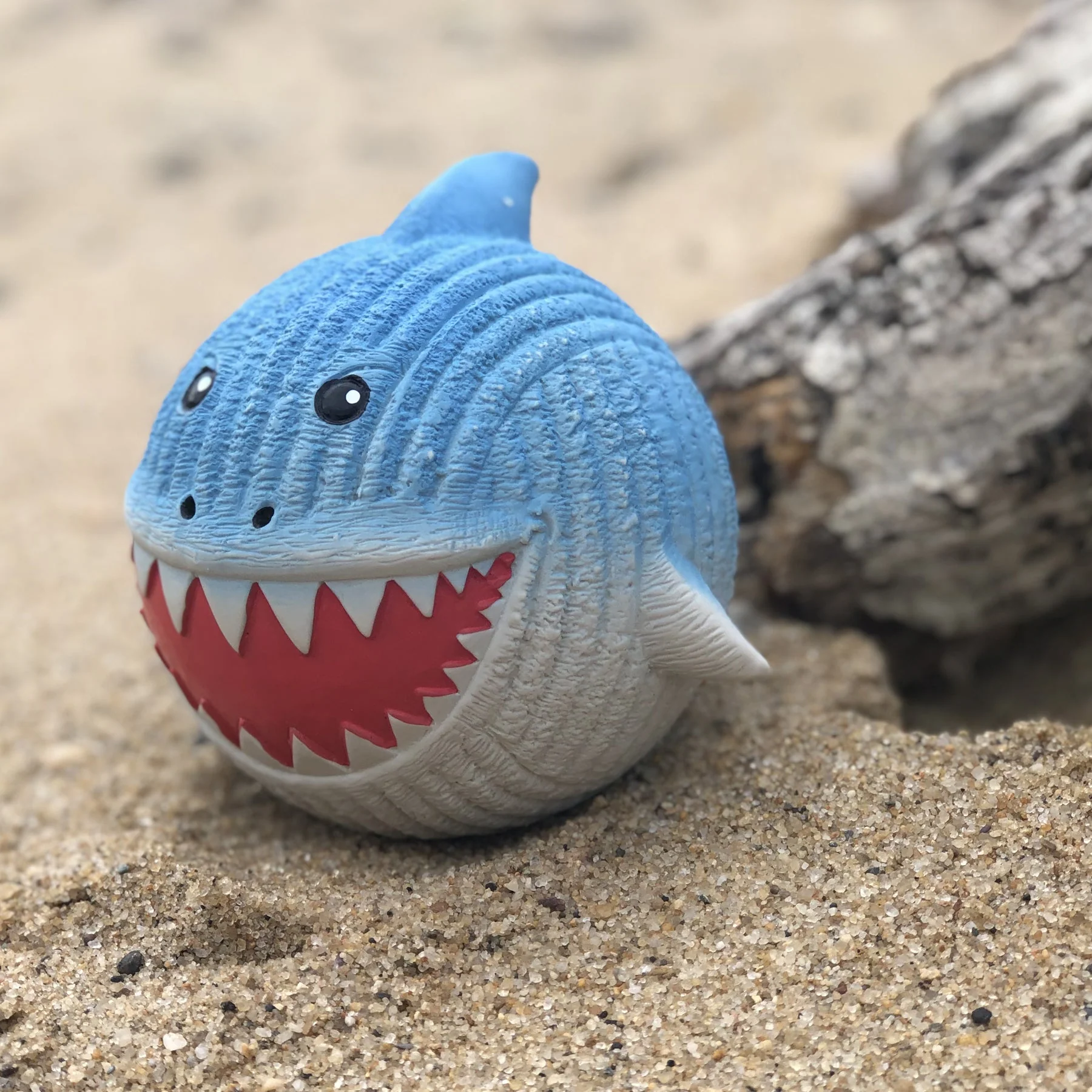Finn the Shark Ruff-Tex® Latex Ball Dog Toy, Large - Image 4